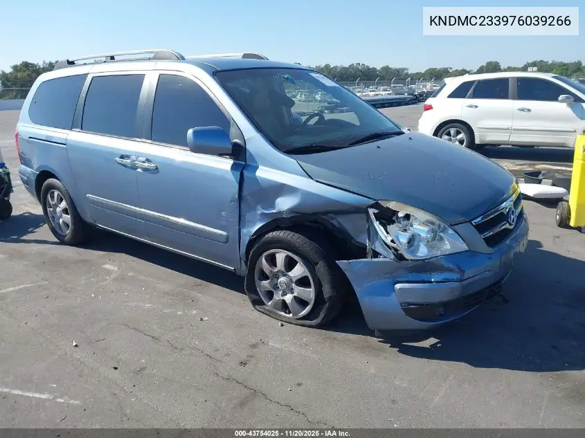 KNDMC233976039266 2007 Hyundai Entourage Gls/Limited/Se