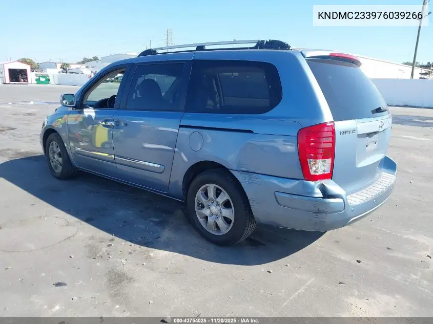 KNDMC233976039266 2007 Hyundai Entourage Gls/Limited/Se