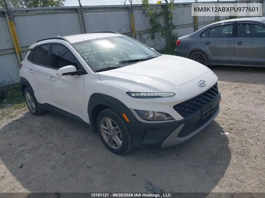 2023 Hyundai Kona Essential VIN: KM8K12ABXPU977601 Lot: 12101121