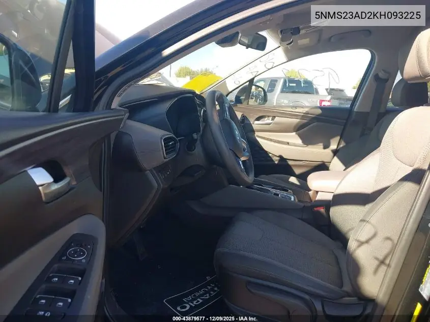 5NMS23AD2KH093225 2019 Hyundai Santa Fe Se