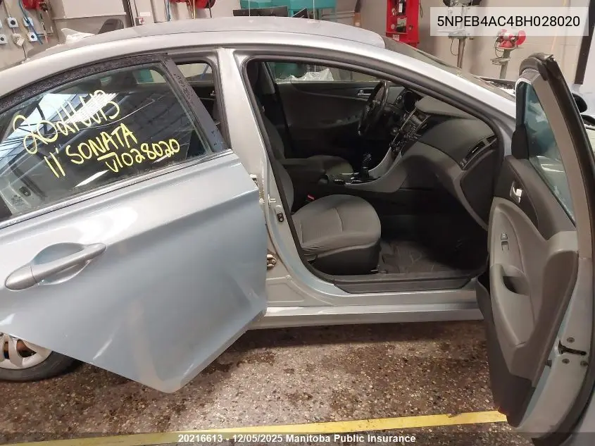 5NPEB4AC4BH028020 2011 Hyundai Sonata Gl