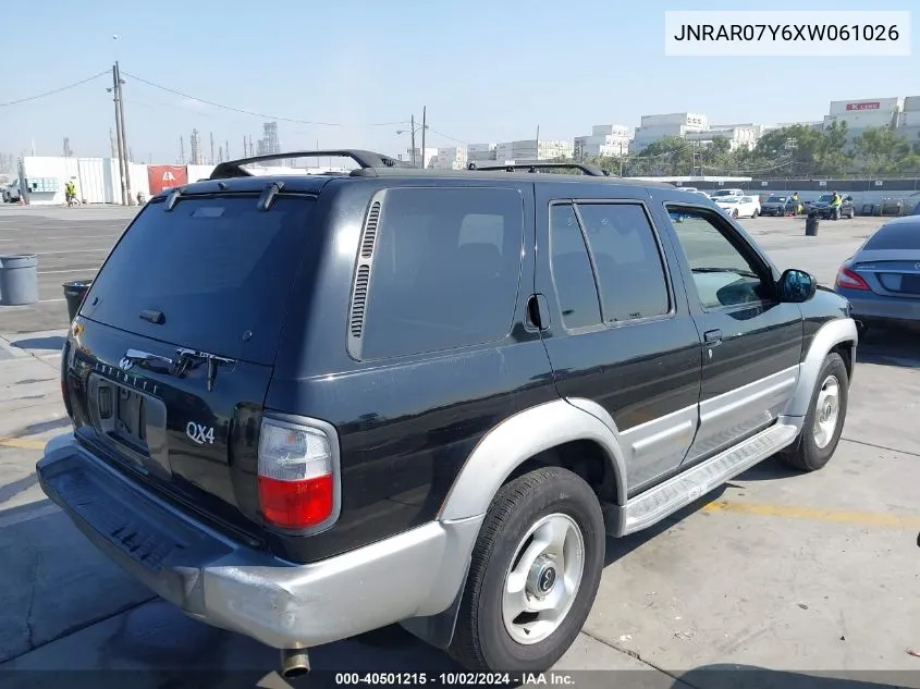 JNRAR07Y6XW061026 1999 Infiniti Qx4 Luxury