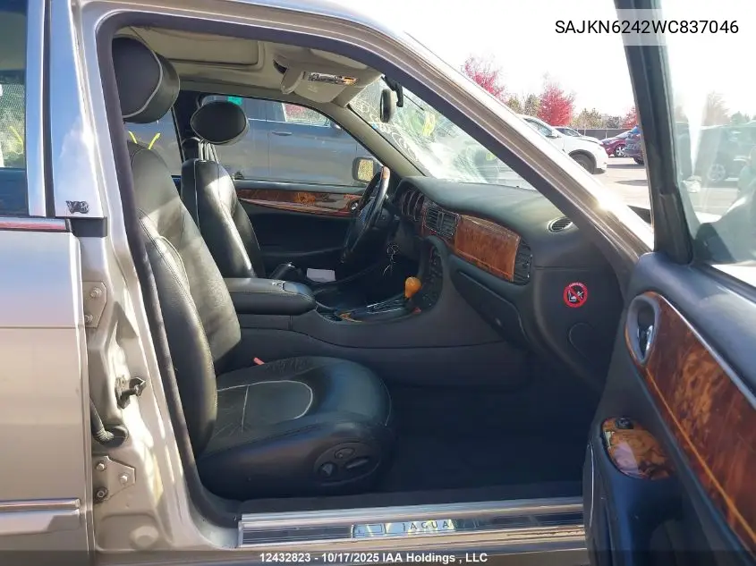 SAJKN6242WC837046 1998 Jaguar Vandenplas
