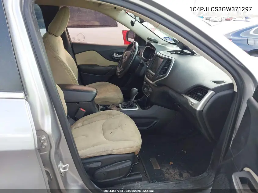 1C4PJLCS3GW371297 2016 Jeep Cherokee Latitude