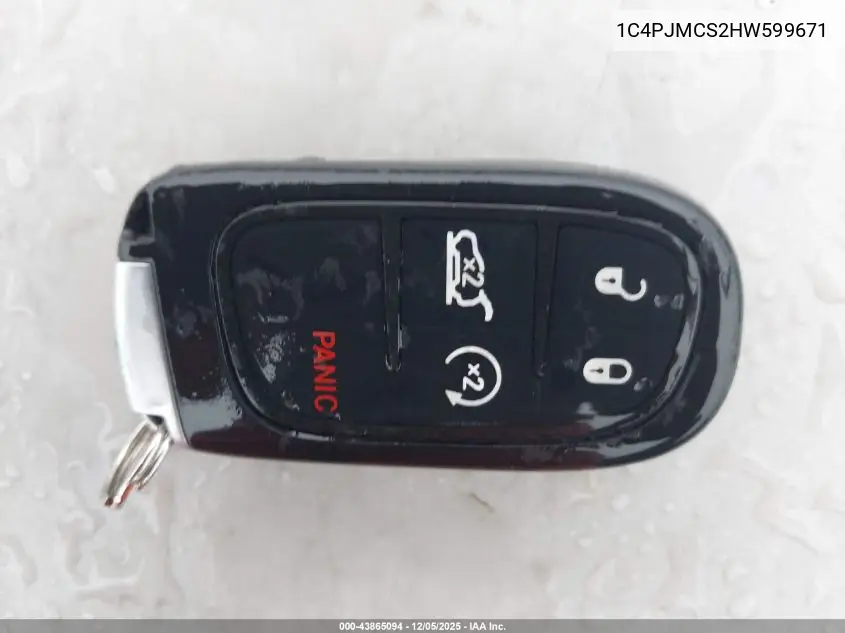 1C4PJMCS2HW599671 2017 Jeep Cherokee Latitude 4X4