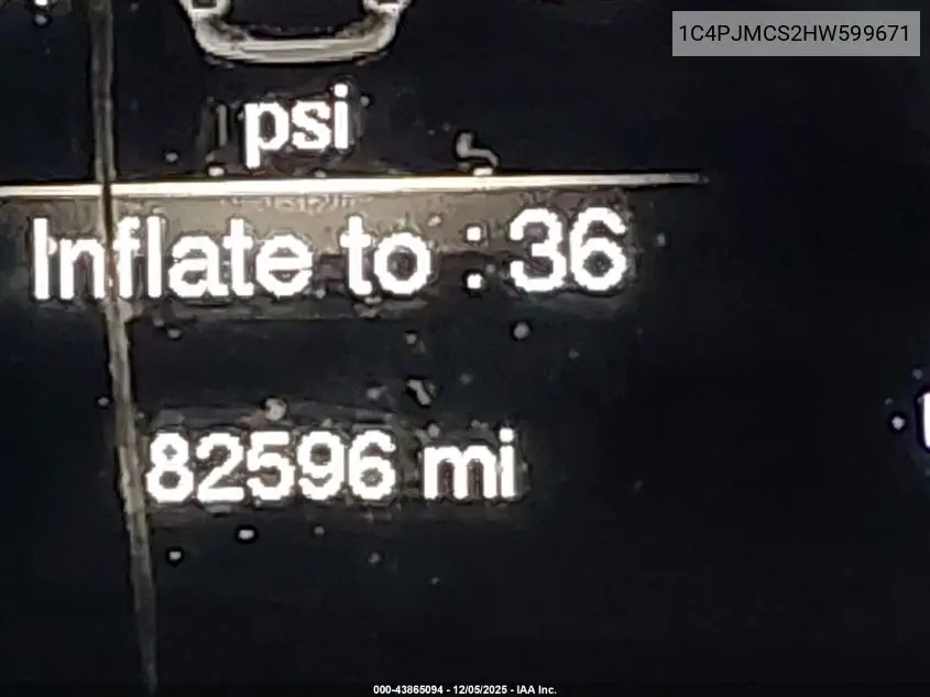 1C4PJMCS2HW599671 2017 Jeep Cherokee Latitude 4X4