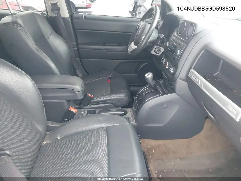 1C4NJDBB5GD598520 2016 Jeep Compass Sport Se