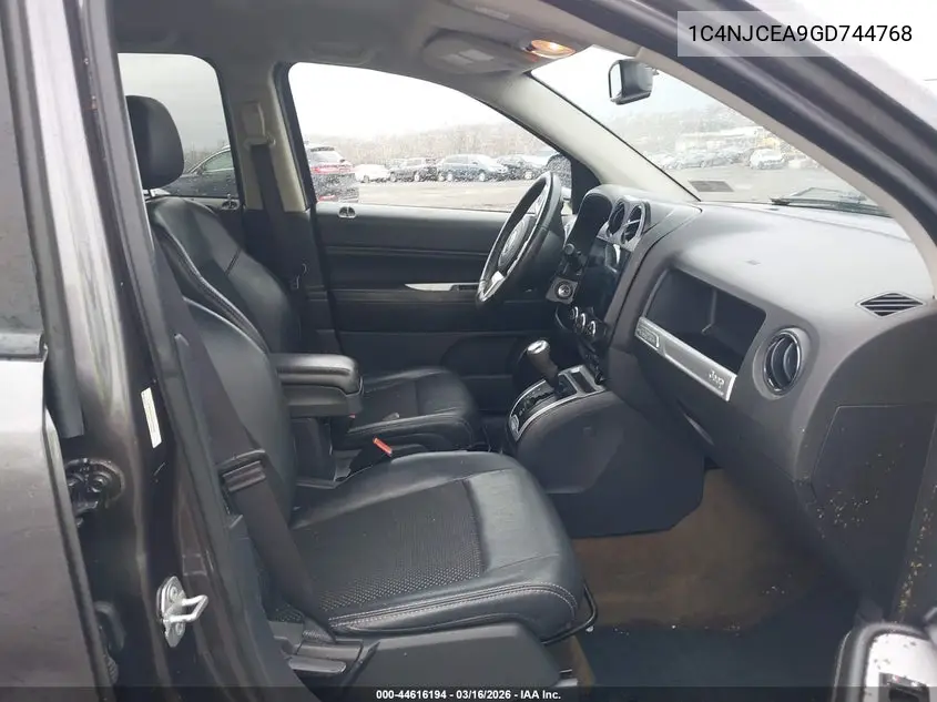 1C4NJCEA9GD744768 2016 Jeep Compass Latitude