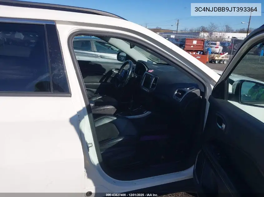 3C4NJDBB9JT393364 2018 Jeep Compass Latitude 4X4