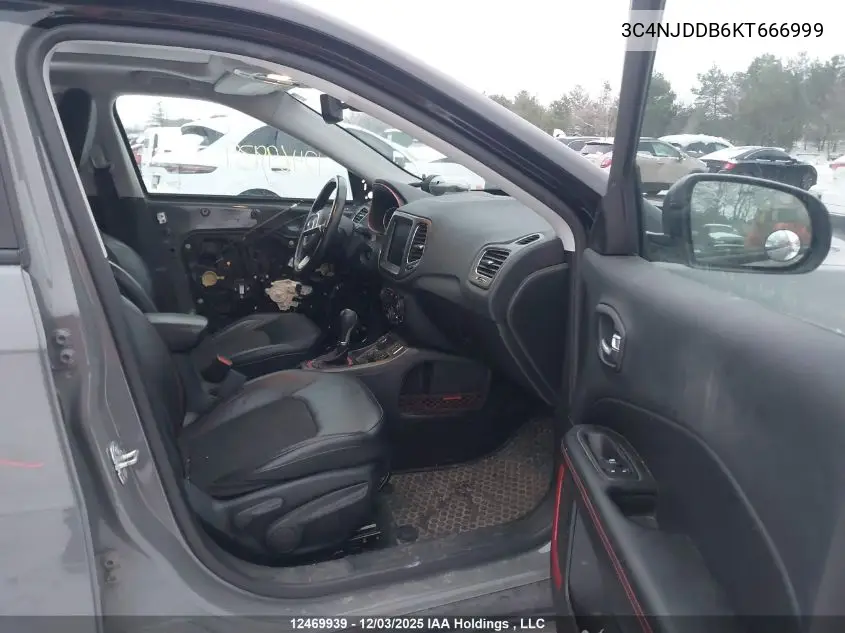 3C4NJDDB6KT666999 2019 Jeep Compass
