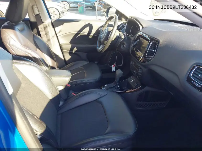 3C4NJCBB9LT236432 2020 Jeep Compass Altitude Fwd