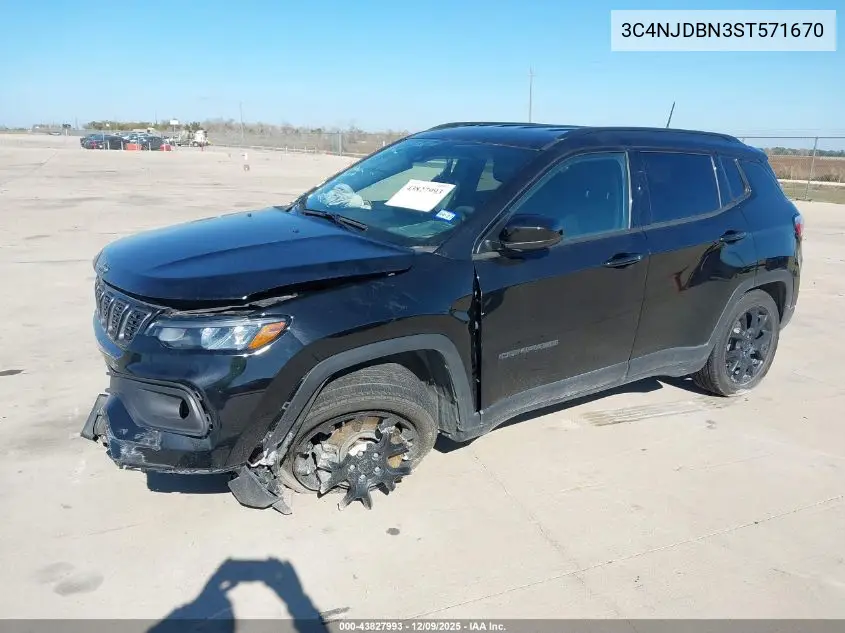 3C4NJDBN3ST571670 2025 Jeep Compass Latitude 4X4