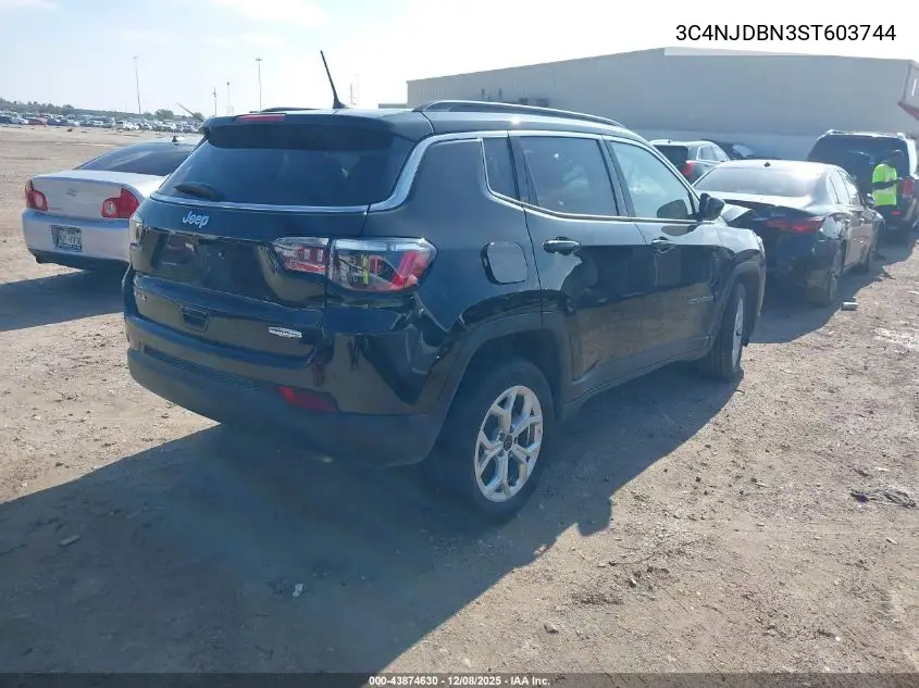 3C4NJDBN3ST603744 2025 Jeep Compass Latitude 4X4