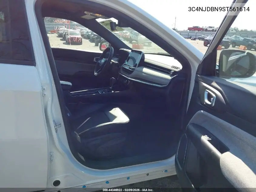 3C4NJDBN9ST561614 2025 Jeep Compass Latitude 4X4