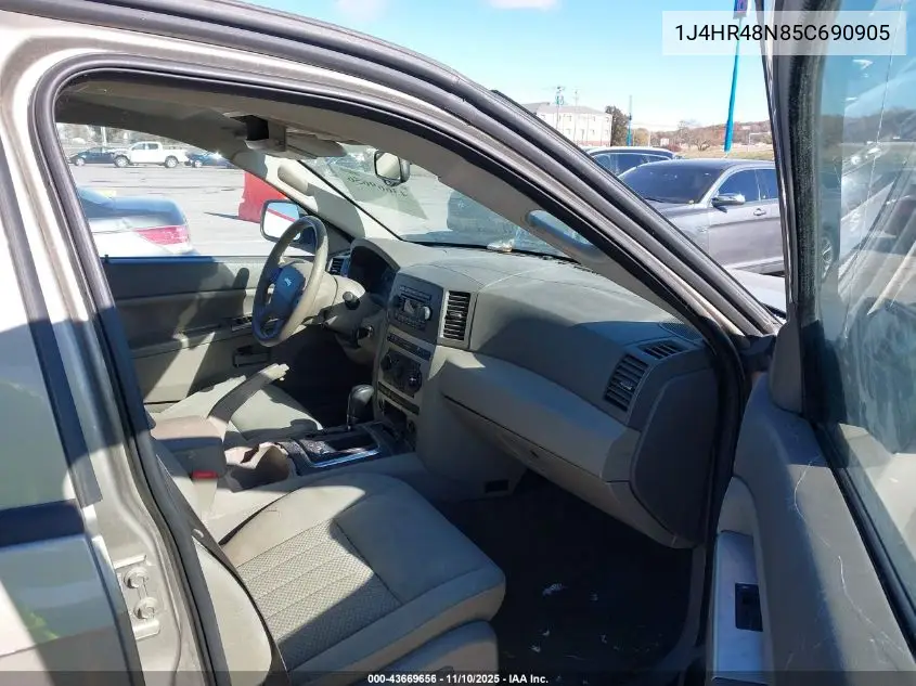 1J4HR48N85C690905 2005 Jeep Grand Cherokee Laredo