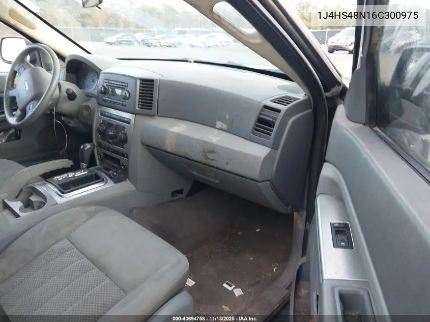 1J4HS48N16C300975 2006 Jeep Grand Cherokee Laredo