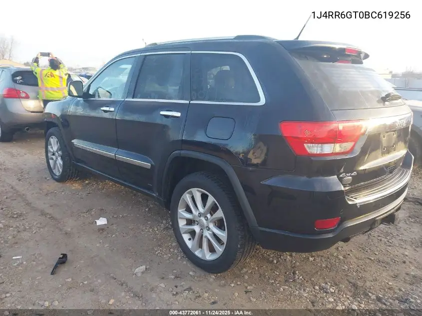 1J4RR6GT0BC619256 2011 Jeep Grand Cherokee Overland