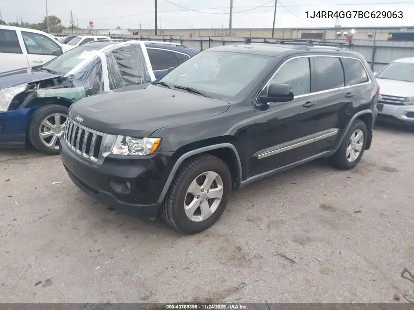1J4RR4GG7BC629063 2011 Jeep Grand Cherokee Laredo