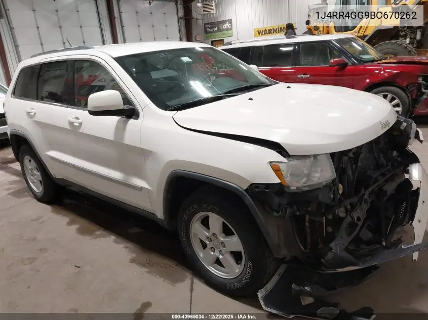 1J4RR4GG9BC670262 2011 Jeep Grand Cherokee Laredo