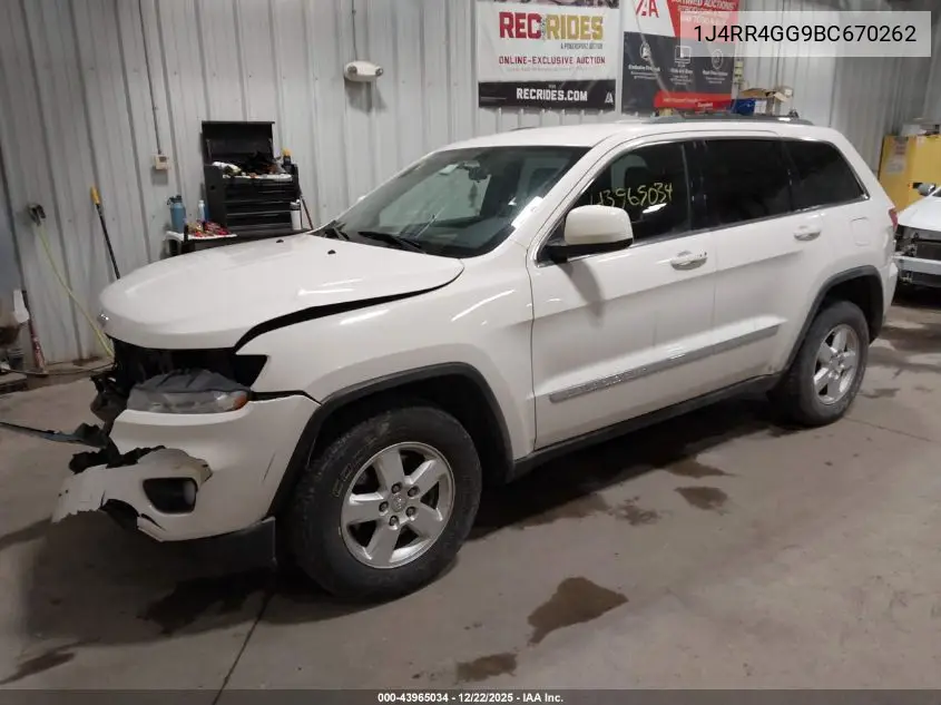 1J4RR4GG9BC670262 2011 Jeep Grand Cherokee Laredo