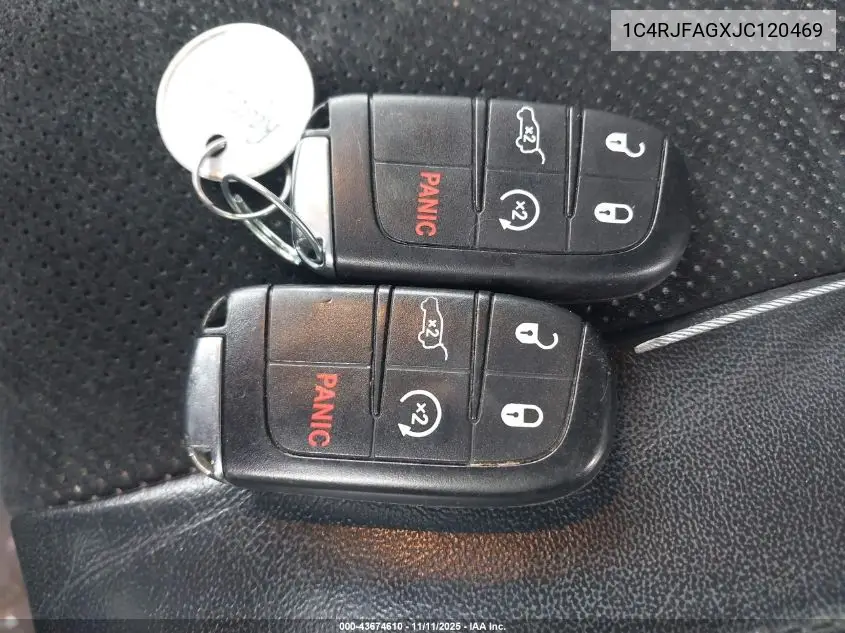 1C4RJFAGXJC120469 2018 Jeep Grand Cherokee Altitude 4X4