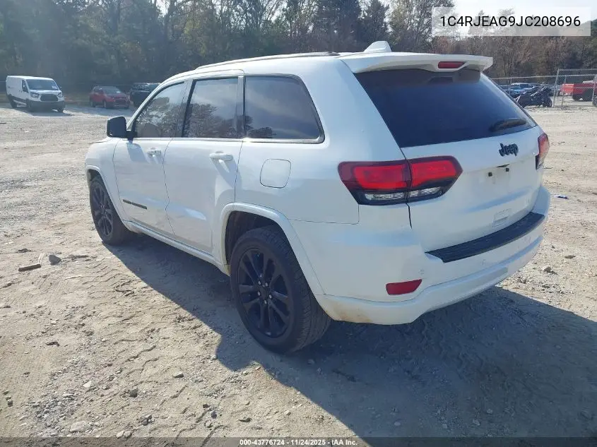 1C4RJEAG9JC208696 2018 Jeep Grand Cherokee Altitude 4X2