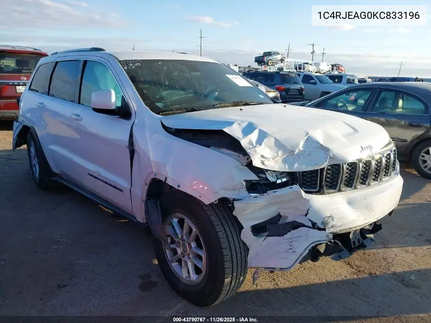 1C4RJEAG0KC833196 2019 Jeep Grand Cherokee Laredo E 4X2