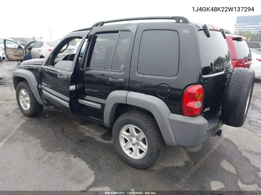 1J4GK48K22W137294 2002 Jeep Liberty Sport
