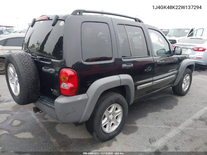 1J4GK48K22W137294 2002 Jeep Liberty Sport