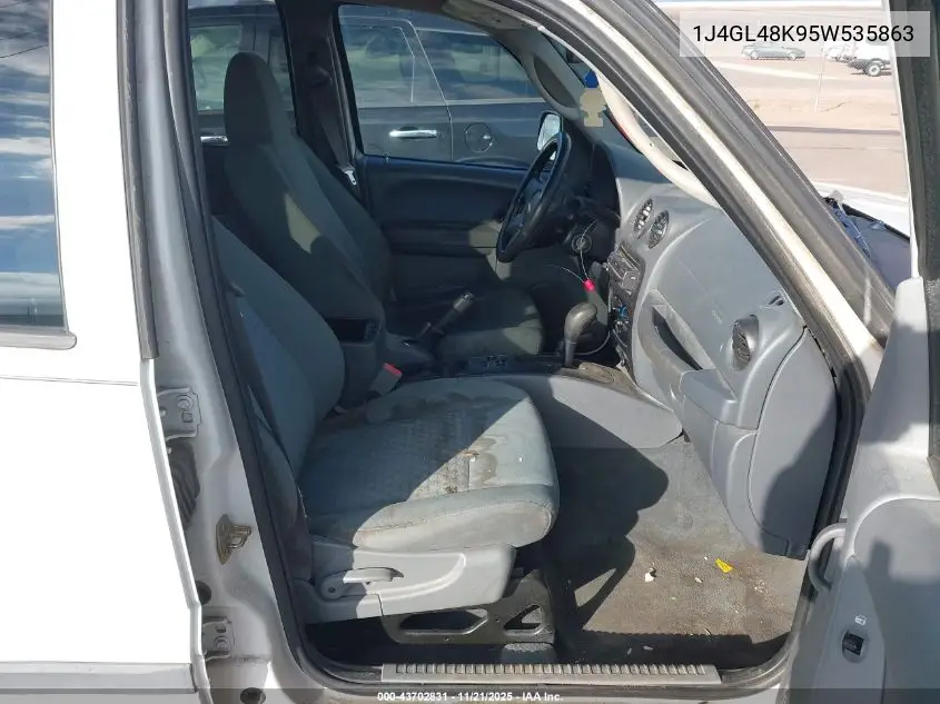 1J4GL48K95W535863 2005 Jeep Liberty Sport