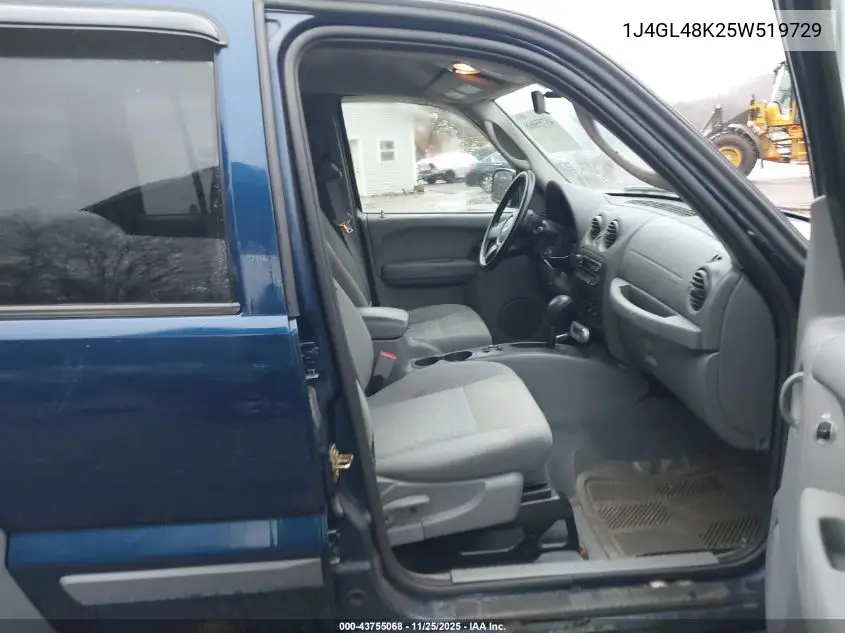 1J4GL48K25W519729 2005 Jeep Liberty Sport