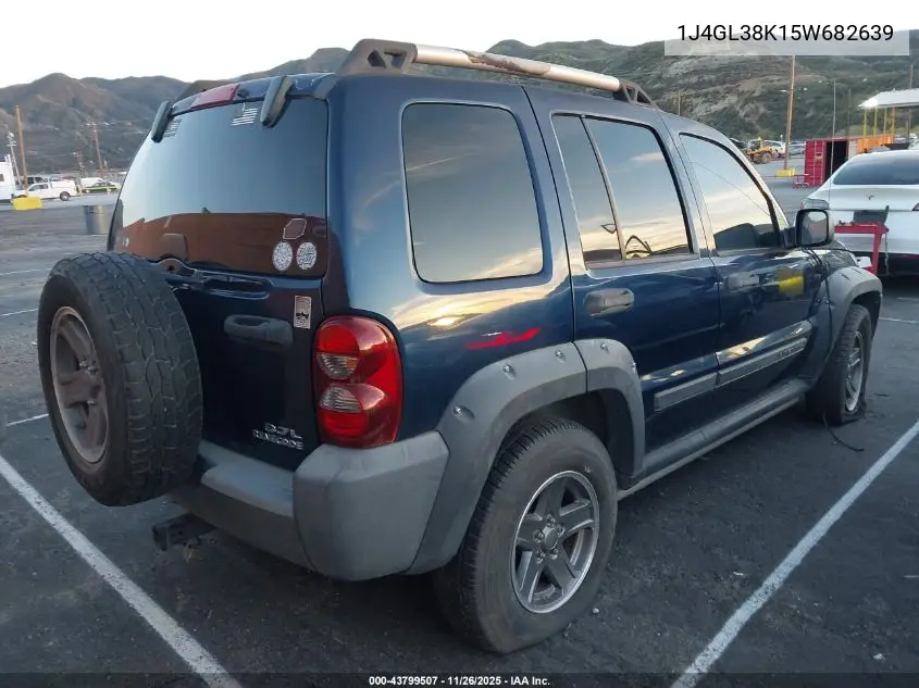 1J4GL38K15W682639 2005 Jeep Liberty Renegade
