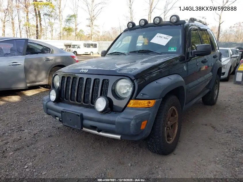 1J4GL38KX5W592888 2005 Jeep Liberty Renegade