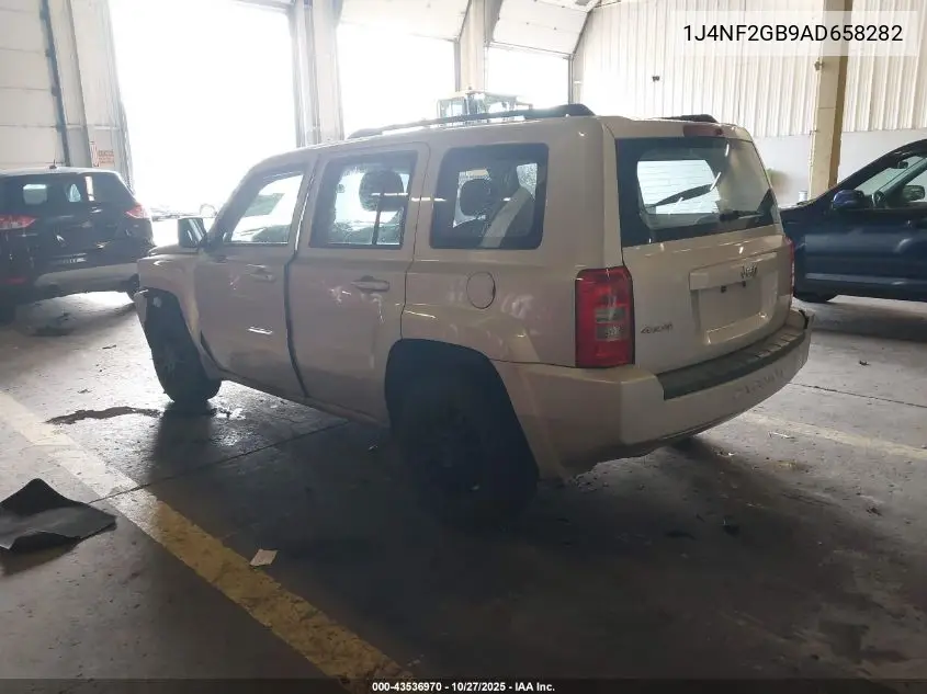 1J4NF2GB9AD658282 2010 Jeep Patriot Sport