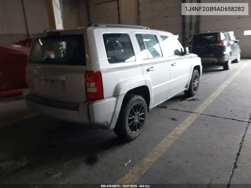 1J4NF2GB9AD658282 2010 Jeep Patriot Sport