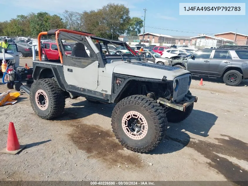 2000 Jeep Wrangler Sport VIN: 1J4FA49S4YP792783 Lot: 40226598