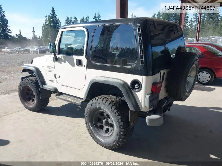 1J4FA49S5YP744807 2000 Jeep Wrangler Sport