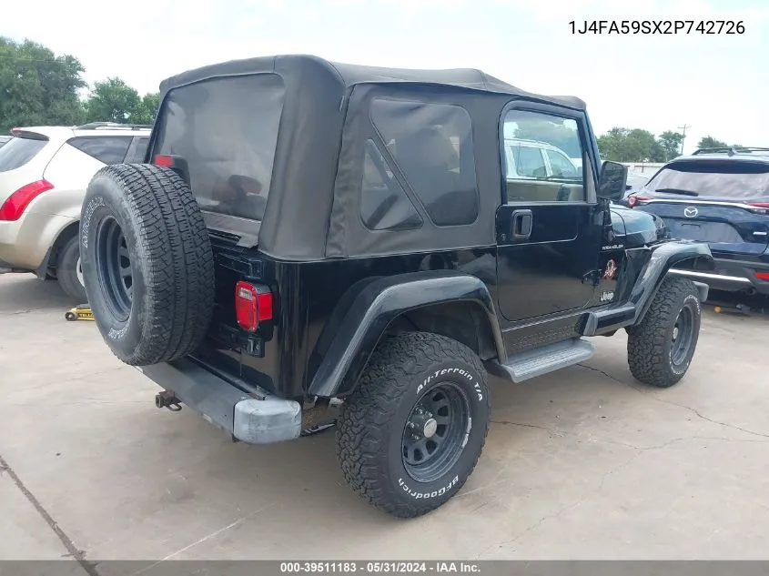 2002 Jeep Wrangler Sahara VIN: 1J4FA59SX2P742726 Lot: 39511183