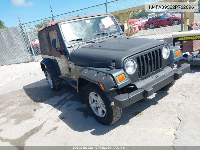 2002 Jeep Wrangler X VIN: 1J4FA39S02P762696 Lot: 39907252