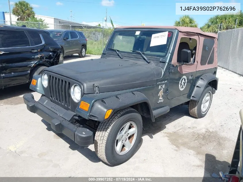 2002 Jeep Wrangler X VIN: 1J4FA39S02P762696 Lot: 39907252