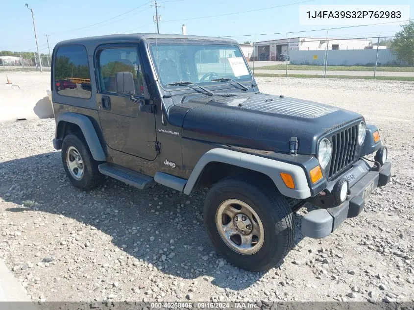 2002 Jeep Wrangler X VIN: 1J4FA39S32P762983 Lot: 40258406