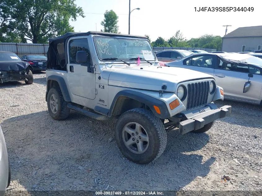 1J4FA39S85P344049 2005 Jeep Wrangler X