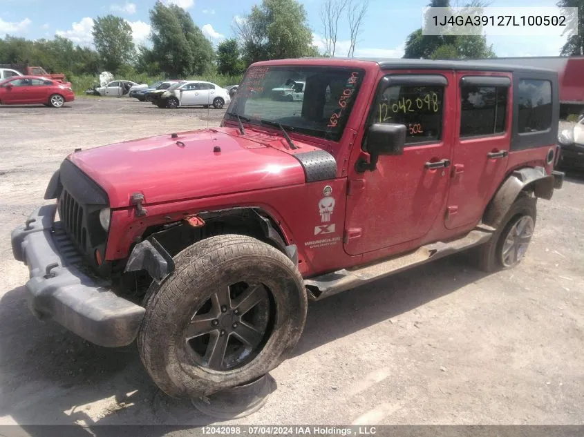 2007 Jeep Wrangler X VIN: 1J4GA39127L100502 Lot: 12042098