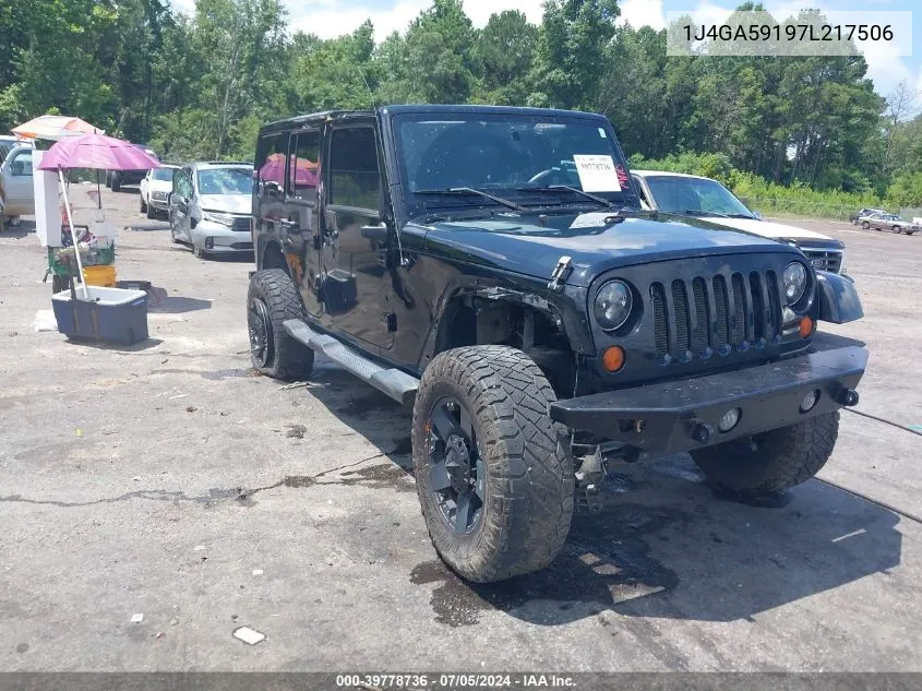 2007 Jeep Wrangler Unlimited Sahara VIN: 1J4GA59197L217506 Lot: 39778736