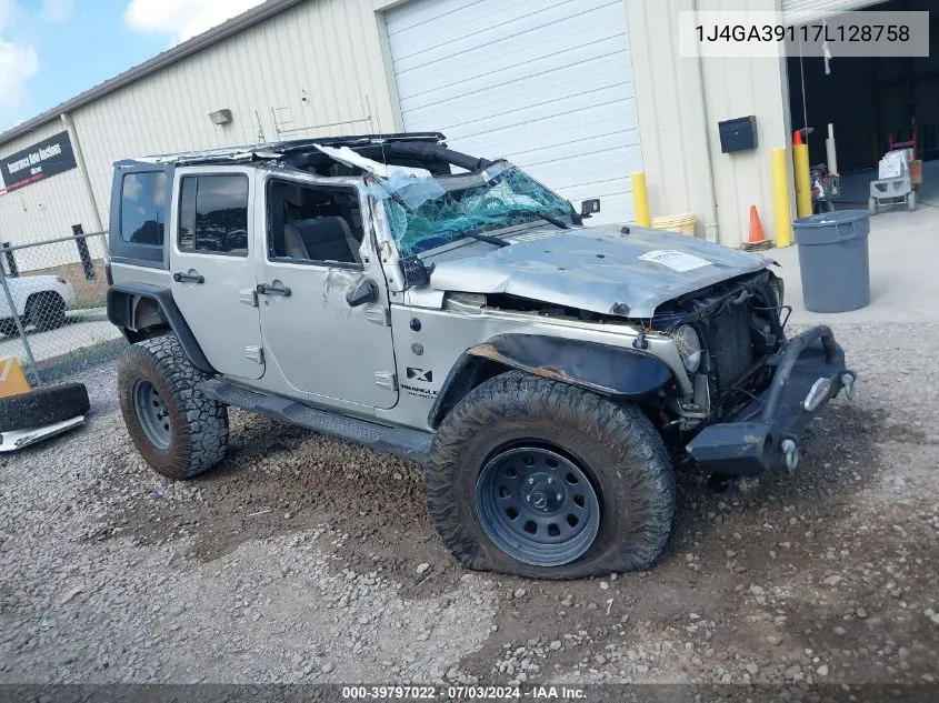 2007 Jeep Wrangler Unlimited X VIN: 1J4GA39117L128758 Lot: 39797022