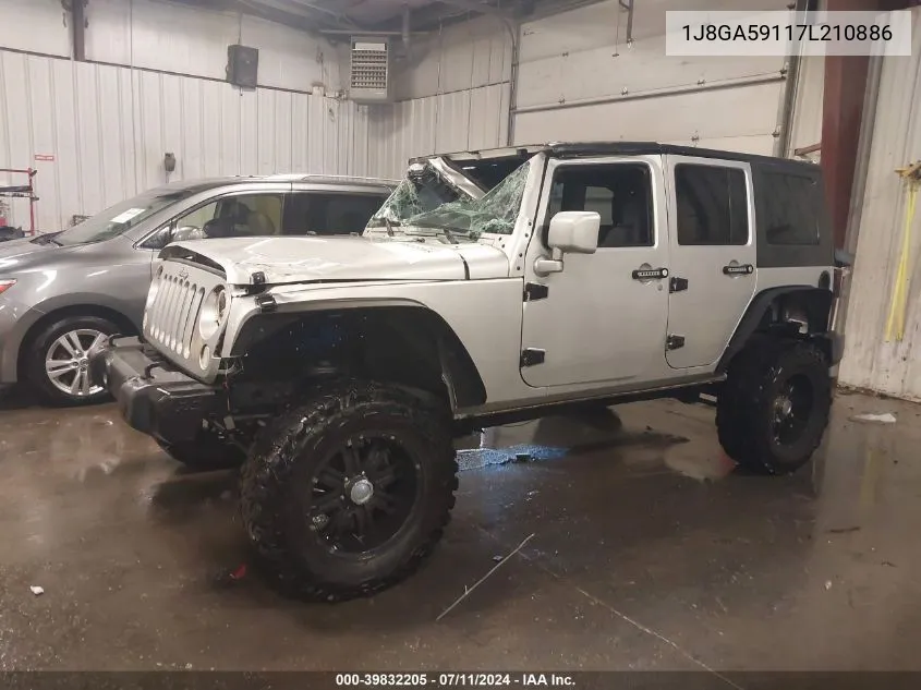 1J8GA59117L210886 2007 Jeep Wrangler Unlimited Sahara