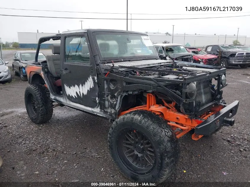 2007 Jeep Wrangler Unlimited Sahara VIN: 1J8GA59167L217039 Lot: 39846961