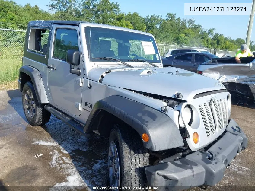 2007 Jeep Wrangler X VIN: 1J4FA24127L123274 Lot: 39954023