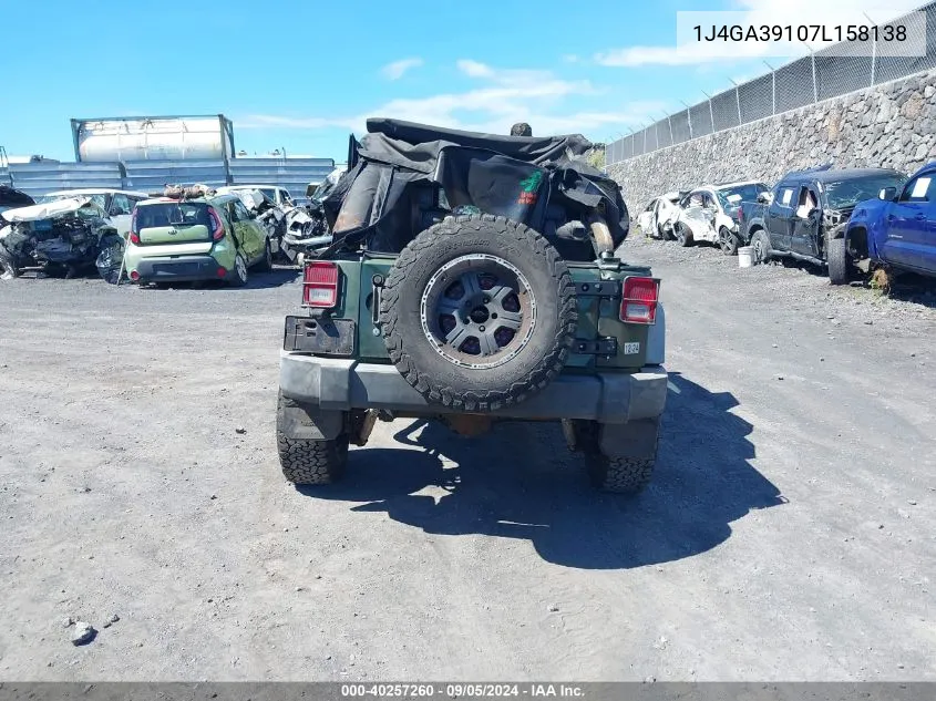 2007 Jeep Wrangler Unlimited X VIN: 1J4GA39107L158138 Lot: 40257260