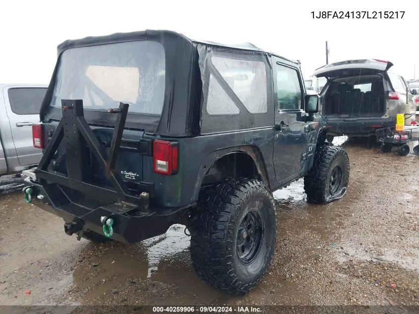 2007 Jeep Wrangler X VIN: 1J8FA24137L215217 Lot: 40259906